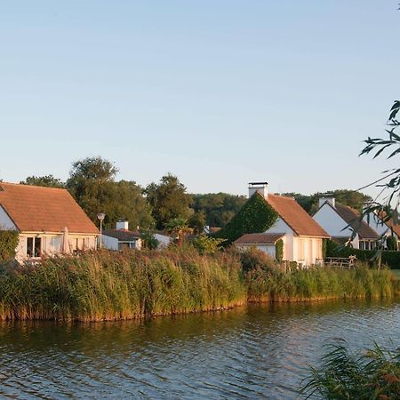 Sunparks Oostduinkerke - Plopsaland Hotel ภายนอก รูปภาพ