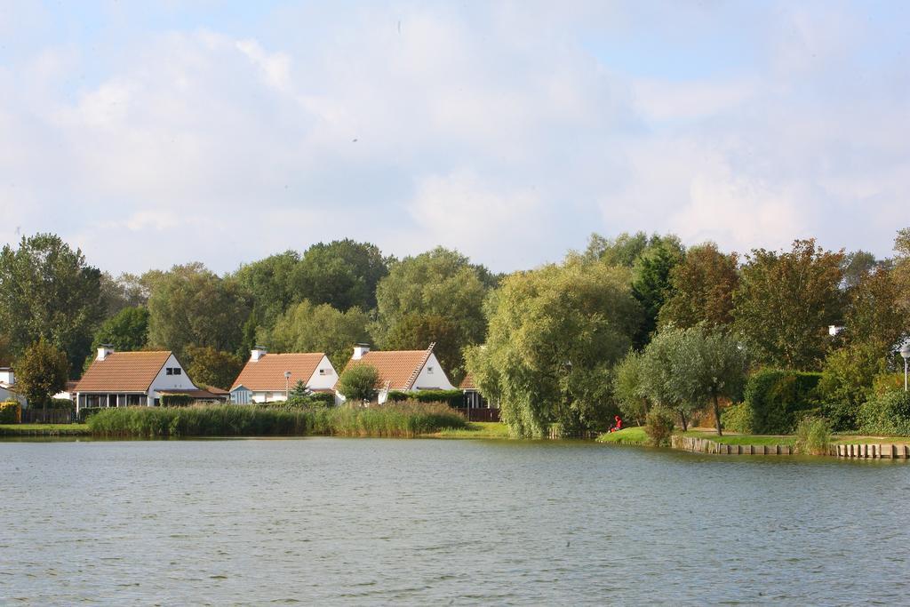 Sunparks Oostduinkerke - Plopsaland Hotel ภายนอก รูปภาพ